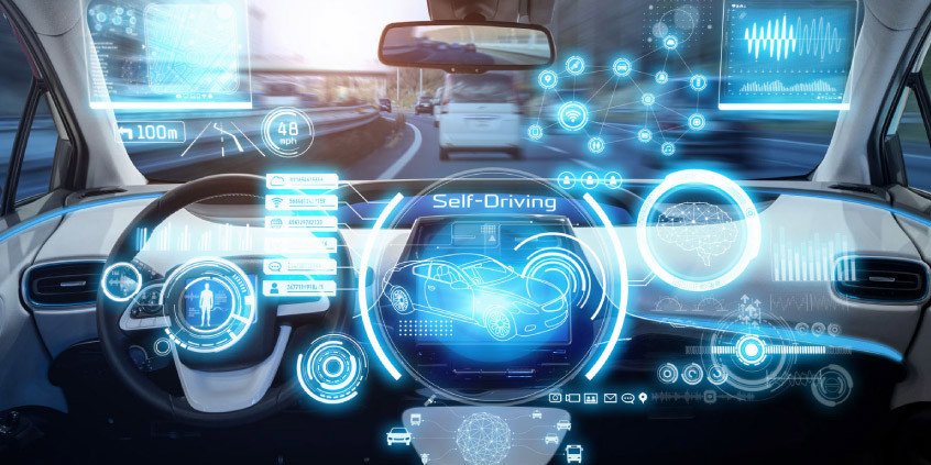 Imagen que destaca las pantallas y tecnologías con las que cuenta el vehículo.