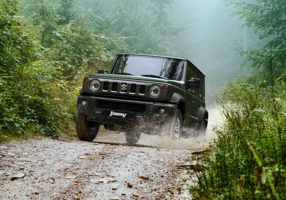 Suzuki Jimny 5 Puertas: auto con potencia 100 HP